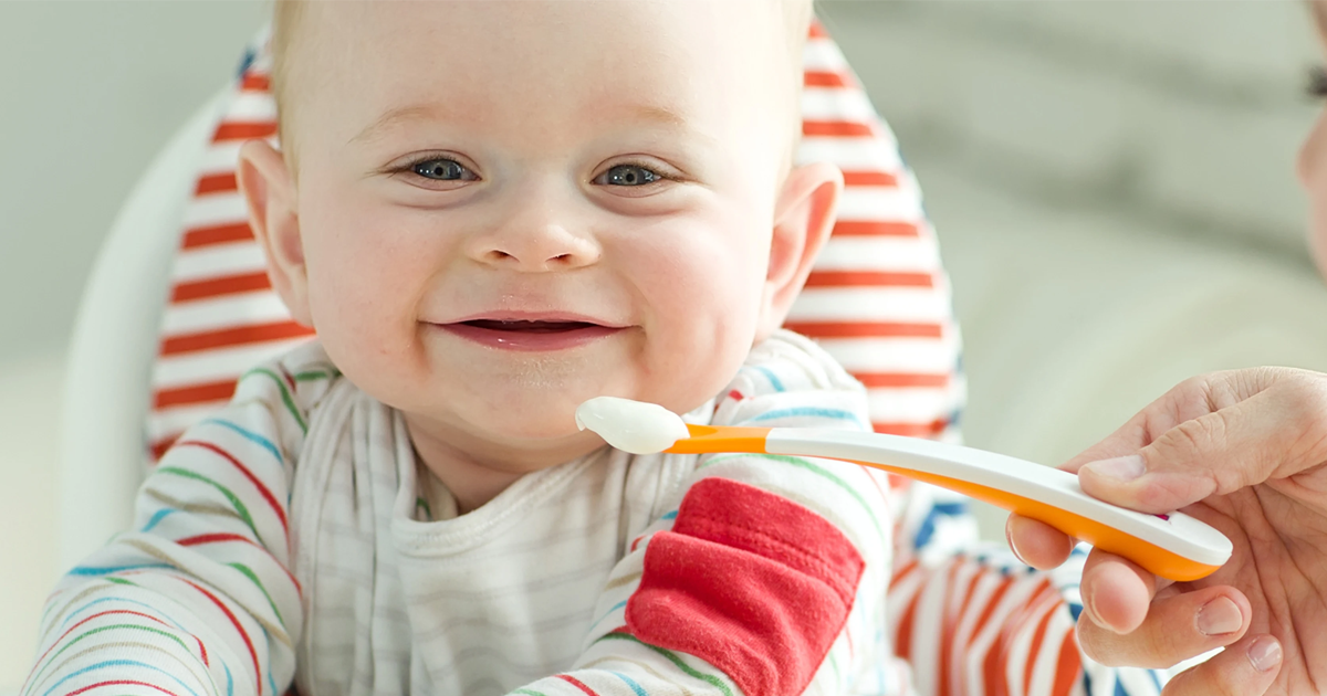 La introducción del queso y el yogur a tu bebé 🧀 Blog Hero